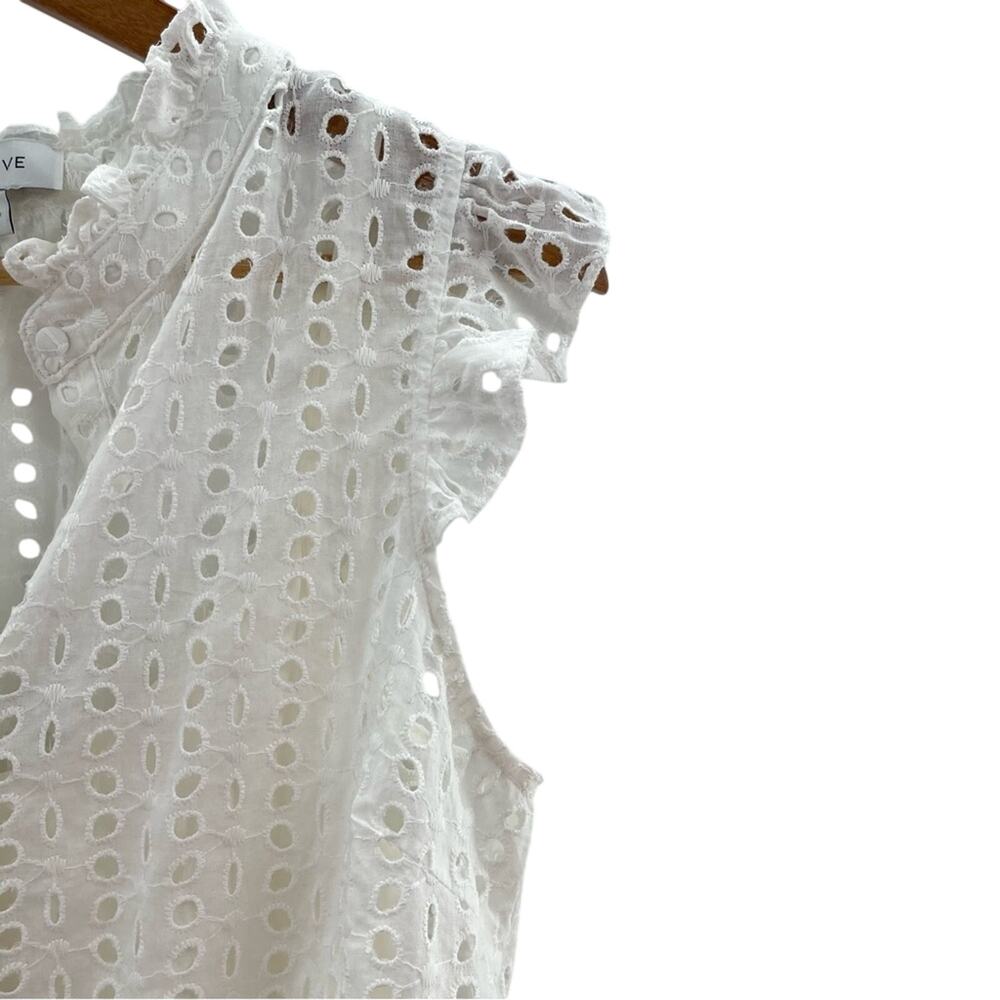 Evereve Calista Eyelet Ruffle Sleeveless Button Down Boho Blouse Size Medium - Picture 4 of 14